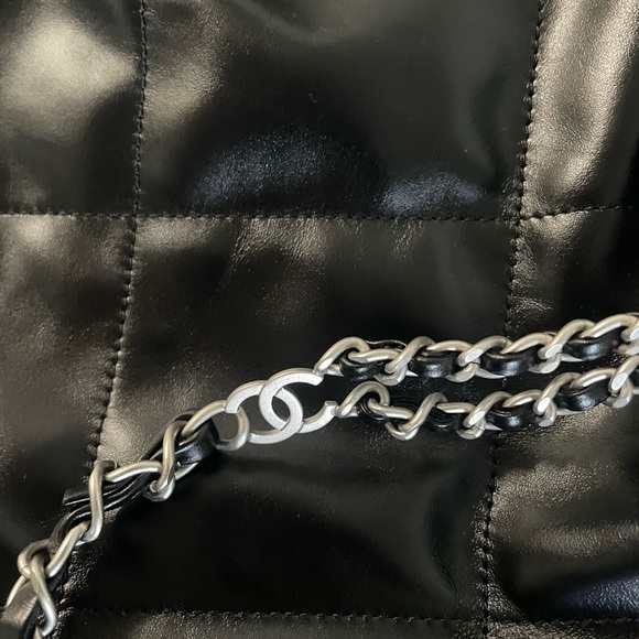 ❌SOLD❌ Brand New Authentic Chanel 22 Black Quilted Backpack - Picture 4 of 4